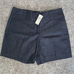 Ann Taylor signature shorts